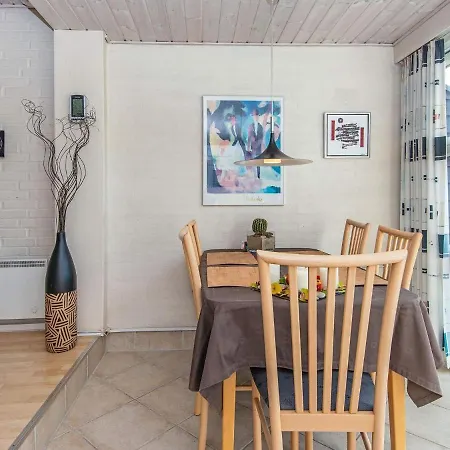 5 Person Holiday In Henne Holiday home